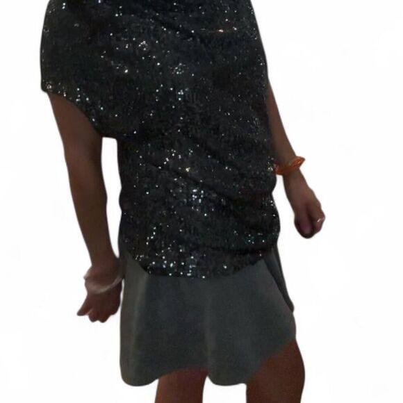 Cable and Guage Sequin off the Shoulder / Slouchy Top Size Medium - Picture 8 of 8